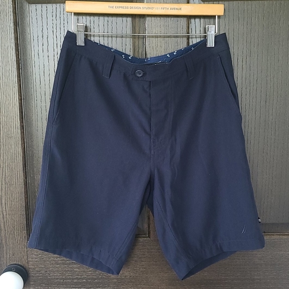 Boat shorts - Picture 1 of 3